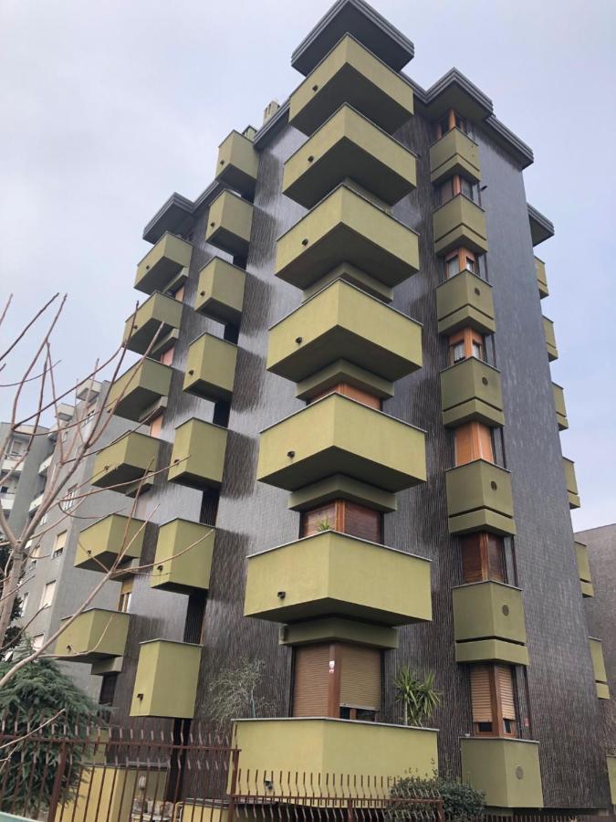 Milanbed Apartment ภายนอก รูปภาพ